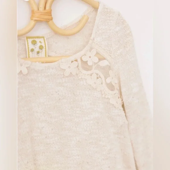 Kiddo by Katie Girls' Cream Lace Detail Long-Sleeve Top - Picture 2 of 6